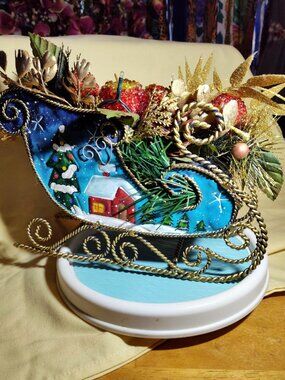 Vintage Enamelware Christmas Sleigh Centerpiece SHIPS FREE